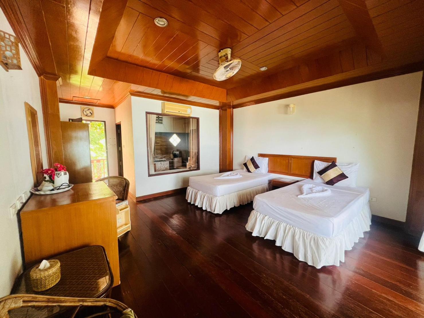 Haad Khuad Resort Bottle Beach Eksteriør billede